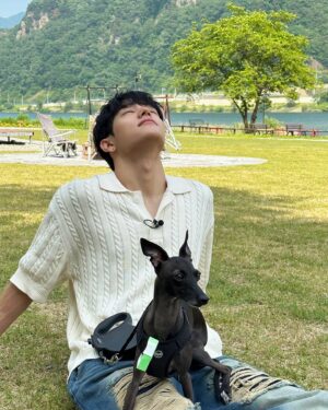 Woojin Instagram - [#우진] 🏃🐕‍🦺🏕️🍃🌿🌳