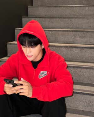 Woojin Instagram - [#우진] 동생 자랑 중❤️