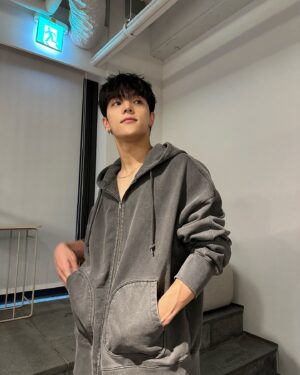 Woojin Instagram - [#우진] 🩶