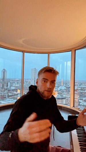 Wouter Janssen Instagram - How many times have you listened to our new song ‘Legends’ ?????

We’re incredibly thankful for all your love and feedback, for @officialdoktor amazing vocal performance and for the insanely talented @subzeroproject for this collaboration. 

From piano to the final ….. out now on @q_dancemusic @q_dance . 

Special shout out to @noisecans! 

#hardstyle #hardstylefamily #edm #subzeroproject #showtek #qdance