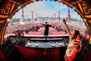 Wouter Janssen Instagram - We are still buzzing from yesterday’s performance at @defqon1. We cherish and treasure moments like this forever. We felt the love and appreciation from our Hardstyle fans and the entire hardstyle community. It truly felt like a homecoming after all these years. To see and feel the response on all our new and old music is just prodigious!! We will be forever grateful thanks ❤️ SHOWTEK 

#defqon #defqon1 @q_dance @dsturbnl @adrenalizedj @mcdv8 @djzany @lastblastnl @skinkrec #hardstyle #defqon2024 #showtek #fts #fuckthesystem #coloursoftheharderstyles #hardstyler #hardstylefamily #hardstylemusic #foryou