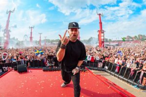 Wouter Janssen Instagram - We are still buzzing from yesterday’s performance at @defqon1. We cherish and treasure moments like this forever. We felt the love and appreciation from our Hardstyle fans and the entire hardstyle community. It truly felt like a homecoming after all these years. To see and feel the response on all our new and old music is just prodigious!! We will be forever grateful thanks ❤️ SHOWTEK 

#defqon #defqon1 @q_dance @dsturbnl @adrenalizedj @mcdv8 @djzany @lastblastnl @skinkrec #hardstyle #defqon2024 #showtek #fts #fuckthesystem #coloursoftheharderstyles #hardstyler #hardstylefamily #hardstylemusic #foryou