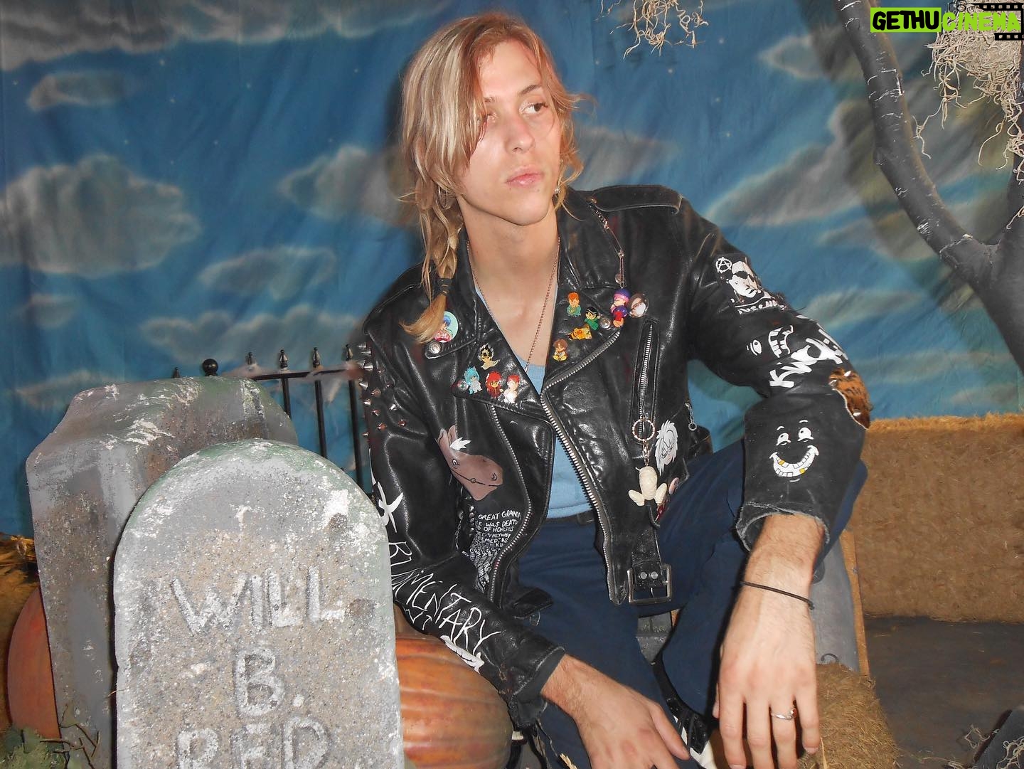 Wyatt Shears - 28.1K Likes - ☠️
📸: @cowgirl_clue