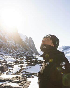 Xavier de le Rue Instagram - Impossible to stay in Ersfjorden and not to get into these iconic lines.
We knocked at a few doors and found  this fishing charter @campsteinfjord that took us out to the Ramnen massif to ride those lines (by the way if you know their names I’m interested✌️)
The conditions didn’t look amazing as it gets quite hit by the ocean but it was well worth it!

📸 @nathanpyr 
#roamer by @swatch