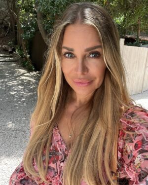 Xenia Seeberg Instagram - 12 Tage ohne Wlan in unserem Haus in Südfrankreich. Das zerrt tatsächlich an meinen Nerven! Wie geht Euch das? Ich bin offensichtlich noch nicht im detox Modus. Jedenfalls war es super schön mal wieder im @laguerite zu sein. 
12 days without WiFi at our house in Southern France. I am on edge. Not in detox mode yet. But it was truly wonderful being back @laguerite . 
#cannes #laguerite #lagueritecannes #enjoythemoment #enjoythelittlethings #enjoylife #bestager #germanactress #bestagermodel #liveyourlife #liveyourbestlife #justbe