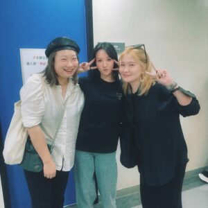 Xing Li Instagram - 12天沒發文，
因為真的累到失去能量🫠
而且滿腦子都是負面念頭，
不覺得有人想看，

話說只要一說自己最近很累，
就總是會有人主動發起累累大賽，
忙著比較他更累他才辛苦，
我永遠不懂為什麼要這麼做🤔

累死人的日子中，
一些帶來能量的片刻，
謝謝這些美好時光。