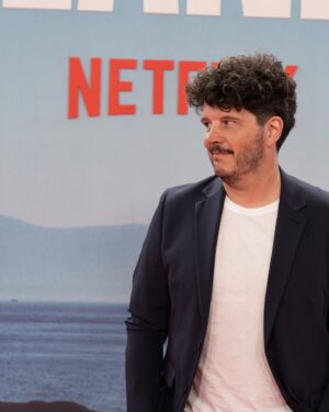Xosé A. Touriñán Instagram - De estrea!
Clanes 
desde xa en @netflixes