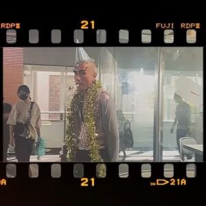 YELLOW Instagram - 你問我死神好不好當
我只能說有時候比做人還難⋯⋯

有我首部出演的電影 #他馬克老闆
將於9/28正式上映
這裡頭有很多可愛的人間社畜
不帶走一個真的太可惜了babe
我們戲院見啦👻 

@kissmyassboss.official