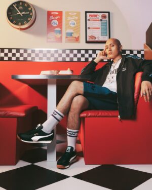 YELLOW Instagram - 腳底抹油 香辣四溢
摩登帥鞋 噗了個嘛

#PUMA #EASYRIDER #復古老鞋