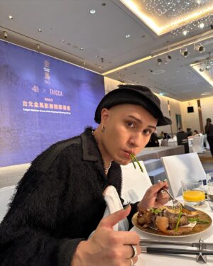 YELLOW Instagram - 感謝《愛情城事》帶我來金馬影展
金馬60快樂‼️ 
明年春天正式相見
@talesoftaipei.film

💛🧥👖
@anonymous_talking 
@neufneuf.co
