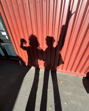 YELLOW Instagram - Kia Ora! 這陣子去紐西蘭出了一趟非常嚴重的秘密任務，身心靈跟體重都澎湃了不少，日後會再慢慢分享。在那之前，首先要感謝紐西蘭航空從啟程就讓人心安的服務，還有精心準備的專屬名字小枕頭，由於餐點實在太美味，不小心就當吧費，落地又再增2公斤，平安，愉悅！
另外在紐西蘭我們不說goodbye，會說ma te wa 意思是see you in the future🇳🇿

 #WhatATrip
#紐西蘭航空台北直飛
@airnz