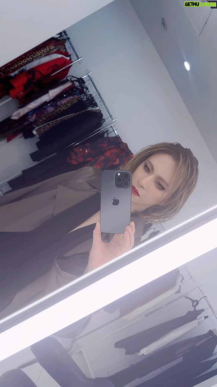 YOSHIKI - 34.6K Likes - Am I seeing you in Tokyo this summer?
今年の夏、東京で会う?
Yoshiki 🌹
This music by Hiroshi Fujiwara & Yoshiki
#filming #yoshiki #eveningwithyoshiki #breakfastwithyoshiki 2024 #fashion #xjapan #hiroshifujiwara #milanfashionweek #milan