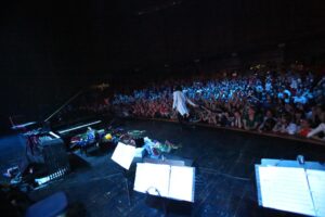 YOSHIKI Instagram - I performed at Crocus City Hall in Russia several years ago.
It’s so sad to hear what has happened.. very sad in many ways.
Praying for world peace.🙏
数年前にロシアのこの会場でソロコンサートを行った。
色々な意味でとても悲しい。

Yoshiki

#yoshiki #yoshikiclassical 

AP News
The death toll in the Moscow concert hall attack rises to 143, while 80 others remain hospitalized
モスクワのコンサートホール襲撃で死者は143人に、80人が入院中

https://apnews.com/article/russia-concert-hall-shooting-toll-moscow-crocus-ce45e104781c108ff3b7f8a9d45fcef7