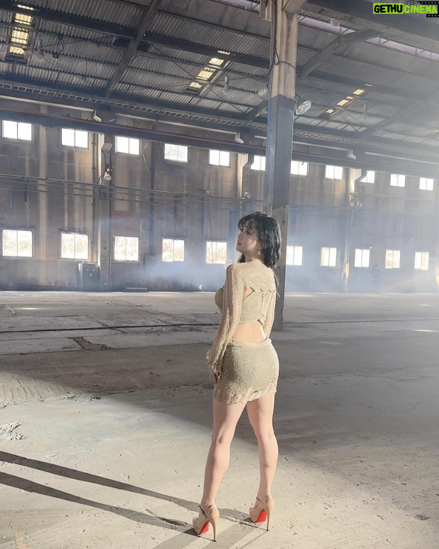 YOYOMI - 2.3K Likes - #여우의작전 #성공이얏 #걸려들었어 #🦊 #❤️❤️❤️ #야옹
2024.04.08