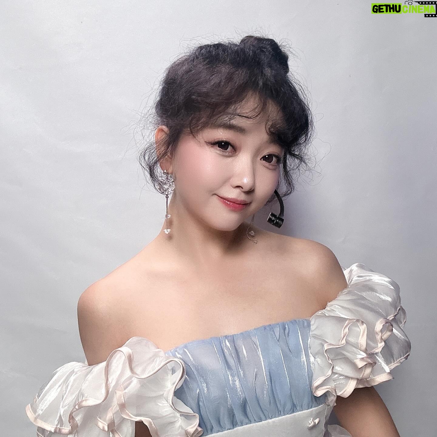 YOYOMI - 1.8K Likes - 여러분~점심 먹어또요~?💕