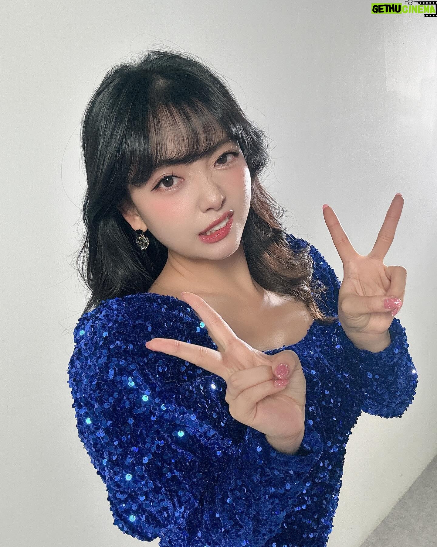 YOYOMI - 2.3K Likes - 크앙💋