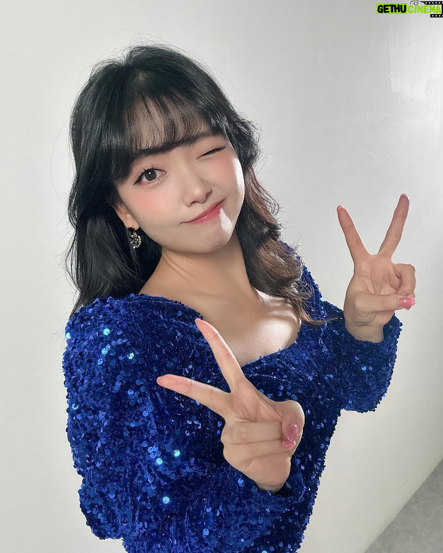 YOYOMI - 2.3K Likes - 크앙💋