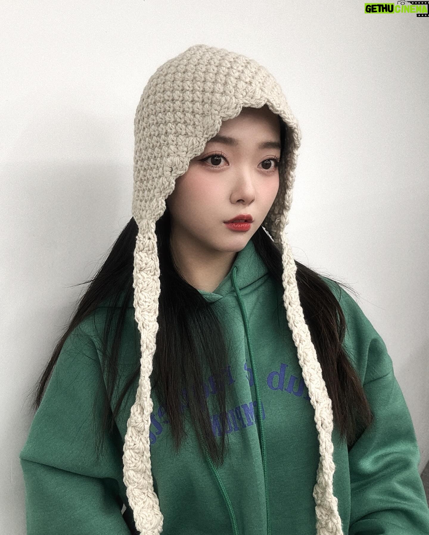 YOYOMI - 1.7K Likes - ❤️메리 크리스마스 이브~~❤️