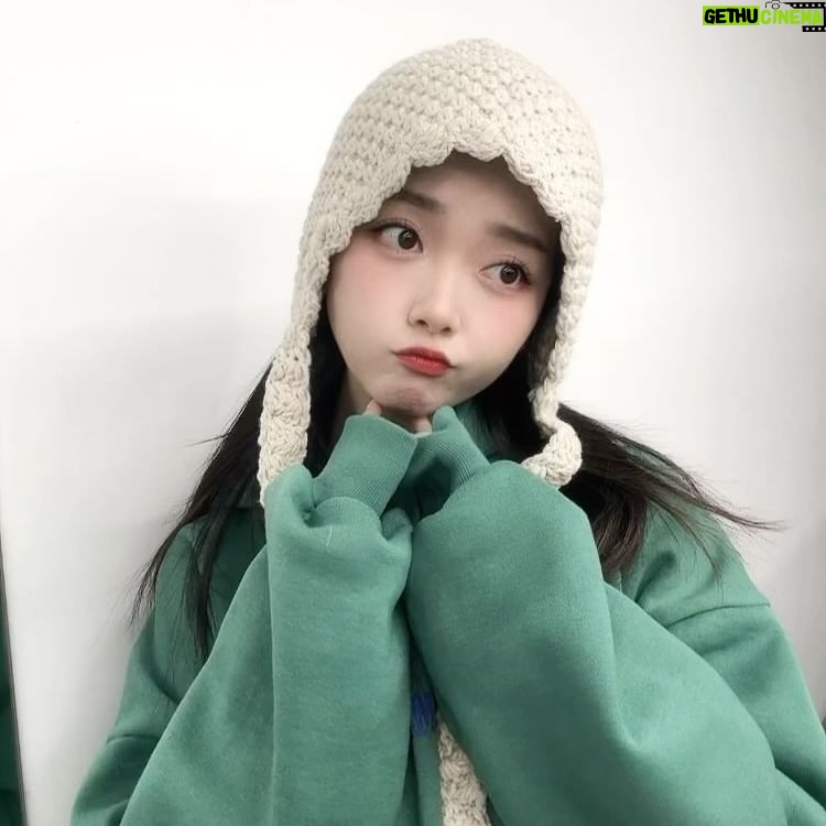 YOYOMI - 1.7K Likes - ❤️메리 크리스마스 이브~~❤️