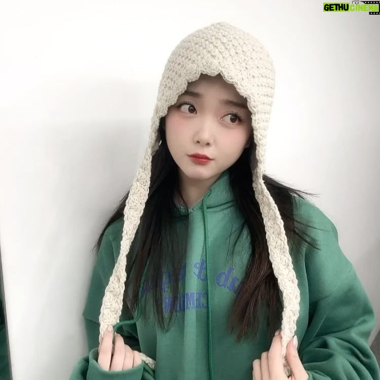 YOYOMI - 1.7K Likes - ❤️메리 크리스마스 이브~~❤️