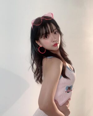 YOYOMI Instagram - 