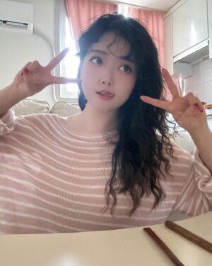 YOYOMI Instagram - 🌷
