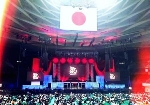 YU-KI Instagram - 2/18(日)日本武道館にて行われた
ライブから1ヶ月ちょっと経ちました

あの日だけは
まるで神様が味方をしてくれてるかのような
快晴だったし
武道館の空間はいい『気』が充満してたというか
楽しくて感動もありHappyな空間でした

そこで！
4/19(金)よりamazon Prime Videoにて
『TRF 30th Anniversary Live at 日本武道館 「past and future.」の
独占見放題配信が決定しました！🎉

これはなかなかの速さ？なのでは？と🤔
映像スタッフの皆さまのお陰です！凄いです！

コツコツ映像やMIXの確認をしておりました
大変だった笑　けど
みんなに届けられることが幸せです🧡

武道館にいた方はもちろん
来られなかった方にはやっと観ていただけます
本番への応援メッセージも沢山頂いて
まさにみんなで作ったライブ🎤
武道館がクラブになった日🕺
TRF30年の軌跡を詰め込んだAnniversary
ライブを是非楽しんでください！

ボックスや新曲の宣伝も
協力してくれてありがとう

※バラードではこんなに多く
泣いてる方がいたと知ることが出来たり...
なかなかの確率で皆さん映ってたよ〜☺️
お顔覚えた方もいる笑

Amazon Prime Videoはコチラ

https://www.aboutamazon.jp/news/entertainment/amazon-prime-video-new-content-april-2024

#TRF30thAnniversaryLiveat日本武道館
#pastandfuture
#4月19日よりアマプラ配信
#ぜひぜひ観てね🥰
#新曲ＴＲｙｔｈｅＦｕｔｕｒｅも忘れないでね