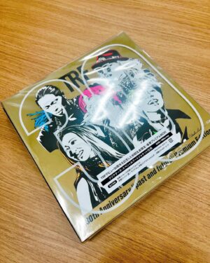 YU-KI Instagram - さっきまで取材を受けておりました

商品が出、来、た、よ〜〜🎉

予約されてるみんなは
早い方だと明日フラゲ日だね🔥🔥🔥

素材やデザインのアイデアも
結構出したのでもちろん中身は
把握してるものの
これから開封するのが楽しみ
ポップかつラグジュアリーだよ🧡

目の前に来るまでに
みんなそれぞれの
ストーリーがあると思うと
感慨深いです

明日の朝日新聞をcheck！☺️

#TRF30thプレミアムボックス
#新曲TrytheFuture配信
#リリースまで後と2日！
#TRFYU-KI