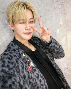 YUKI Instagram - 怒涛の１週間が終わった、、、