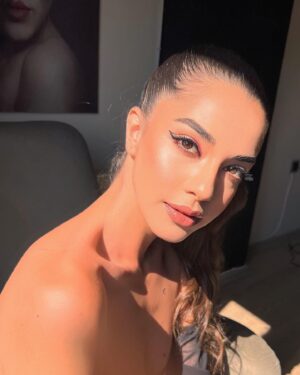 Yağmur Çokgenç Instagram - 🧡