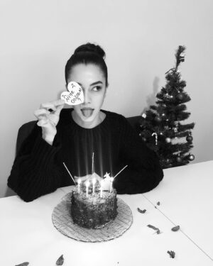 Yağmur Çokgenç Instagram - Niye doğdum?