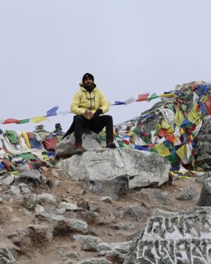 Yair Rodríguez Instagram - No escales la montaña para que el mundo pueda verte, sino para que tú puedas ver el mundo.
.
David McCullough