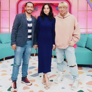 Yama Carlos Instagram - Hampir tidak berkata-kata lagi selain terimakasih yg sebesar-besarnya KAK @carendelano atas masukan & kebijaksanaan Kakak buat kami 🙏🙏🙏.
Apapun pernyataan & sikap Kakak...aku sangat2 hargai & aku sangat terima dg sukacita 🙏🙏🙏.
Yg pasti aku & CARINA IVOLA melangkah maju menatap hidup yg lebih baik lagi dg selalu bergandengan tangan saling support, saling mengasihi 🙏🙏🙏.
Dan jika saatnya nanti doa kami dijawabNya, aku pasti mempertanggungjawabkan ini semua di depan Kakak sebagai pengganti orang tua dari CARINA
🙏🙏🙏.
Sekali lagi terimakasih atas kebesaran hati dari Kakak
🙏🙏🙏.
Tuhan Yesus memberkati Kakak selalu, AMEN
🙏🙏🙏

#yamacarlos #carinaivola #carendelano #ceritayamacarina #babamarco #airnations #actor #pujituhan