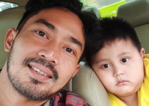 Yama Carlos Instagram - MARCO selamat ULANG TAHUN ya, Nak.
TUHAN YESUS selalu MEMBERKATI & MELINDUNGI MARCO 🙏🙏🙏.
Percayalah Nak, HARI "ITU" PASTI TIBA...🙏🙏🙏
#marcocarlos #yamacarlos #anak #ayah #cinta #sayang #ulangtahun #happybirthday #pujituhan