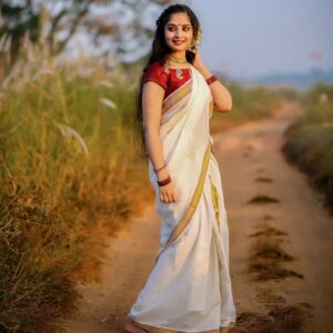 Yami Sona Instagram - 🌾🌼

📸: @portraits_by_bassim