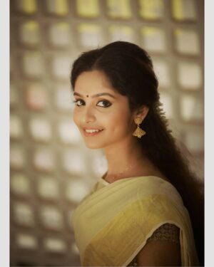 Yami Sona Instagram - Happy vishu to all🎇#jijojamesphotography