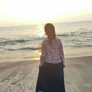Yami Sona Instagram - Every sunset brings the promise of a new down.