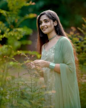 Yami Sona Instagram - Green vibes only ☘️
 

📸 @sujinsuvin

#nature #naturephotography