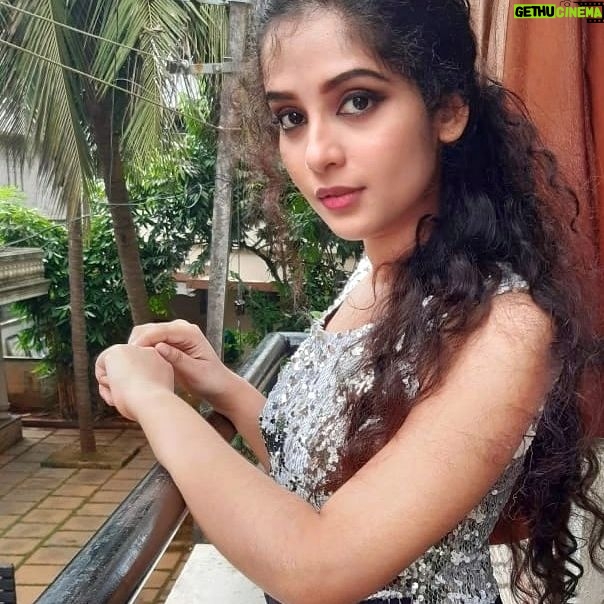 Yami Sona - 755 Likes - Happy Sunday ❤