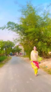 Actress Yamini Singh HD Instagram Photos and Wallpapers July 2024