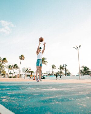 Yan Xiaonan Instagram - 🏀🏝️Slam dunks