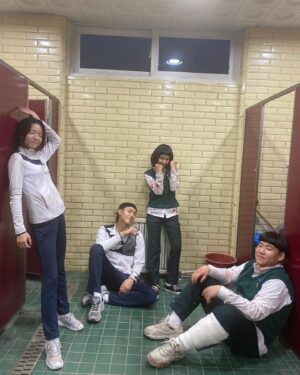 Yang Han-yeol Instagram - 🏫🧟‍♂️🏹🧹오직 넷플릭스에서만🚨🚨#netflix #netflixkr #allofusaredead #지금우리학교는