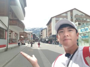 Yang Se-chan Instagram - 양세브라더스 라면먹방업로드했습니다~^^
잼있게봐주세요ㅋ
#양세브라더스
#옛날사진
#스위스 
#얍