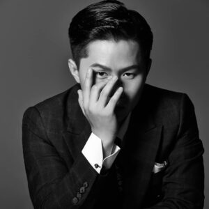 Yang Se-hyung Instagram - 숨 조금만 참아봐
니 심장소리좀 듣게

맞냐?
두근거리는거?

#ㅈㄹㅂ
#자랑병