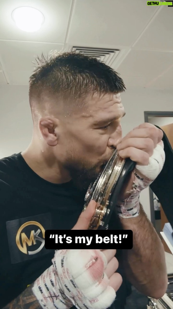 Yaroslav Amosov - 25.3K Likes - š«” āššāš šŗš šÆš²š¹šā
A historic performance from #AndStill Welterweight Champion @s_amoskin at #Bellator291.