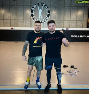 Yaroslav Amosov Instagram - Сьогодні в офісі було спекотно 🔥