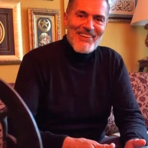 Yaşar Alptekin Instagram - @ahmettelyakar Kardeşimin sahibi olduğu Serans tekstil’e evime güzellik kattığı için teşekkür ediyorum.