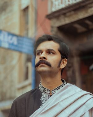 Yash Soni Instagram - Ranjish- hi - Sahi … 

Photo series capturing @actoryash by @theabhivalera.
Assist by @meetpatel10 

#photoseries #story #storytelling #art #drama #actor #abhivaleraphotography #ahemdabad #yashsoni #vintage