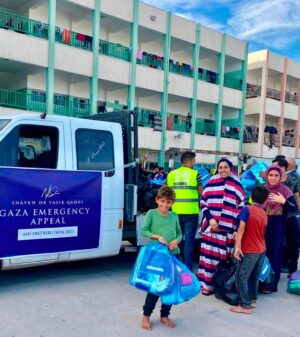 Yasir Qadhi Instagram - Families have fled from one side of Gaza to the other, and are now living in any place that they can find. These families, who were helped by your donations, are living in a school library because they have no where else to go.

Alḥamdulillah our team were able to help them, but so much more needs to be done. The humanitarian corridor is open now, but we don't know for how long. 

Please continue to give, and of course increase duas for the people of Gaza. - LINK IN BIO!

#YasirQadhi