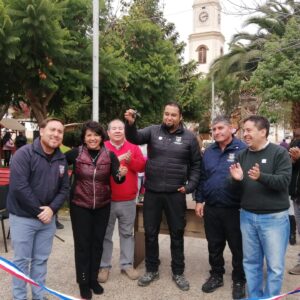 Yasna Provoste Instagram - ¡Qué día tan especial tuve ayer celebrando nuestros patrimonios en Atacama! 

Entre las actividades que no les alcancé a mostrar, están la concreción de la Firma de los Fondos Regionales de Inversión Local (FRIL) con la presentación de dos nuevos camiones para Freirina: Uno limpiafosa y otro multipropósito. Una gran noticia para mejorar la calidad de vida de las vecinas, vecinos y sus familias!! (Me invitaron a subirme en la última foto!😅)

Luego, al finalizar la jornada, tuve la oportunidad de visitar la Exposición de taller de textil diaguita en telares de la Provincia del Huasco. Ver el talento y el trabajo de nuestros artesanos manteniendo viva nuestra herencia cultural sencillamente me llenó el corazón ✨✨

El Día de los Patrimonios continúa! Les invito a que descubran las más de 100 actividades que ofrece nuestra región de Atacama para disfrutar de esa riqueza que nos caracteriza.
Www.diadelospatrimonios.cl